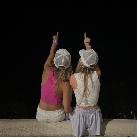 Meet your Posher, Simplyxdeku - Picture 1 of 1